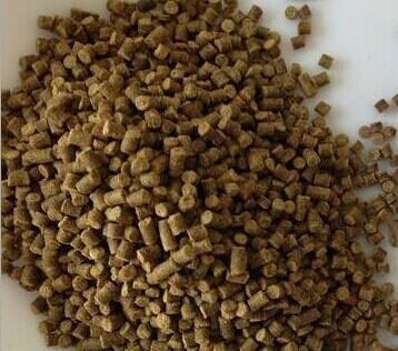 2、喂牛用什么飼料好？頂級牛飼料廠家